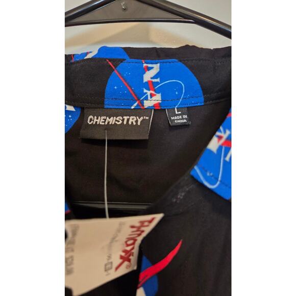 Chemistry NASA Logo Black Short Sleeve Button Up Shirt Men’s Size L - Picture 2 of 3